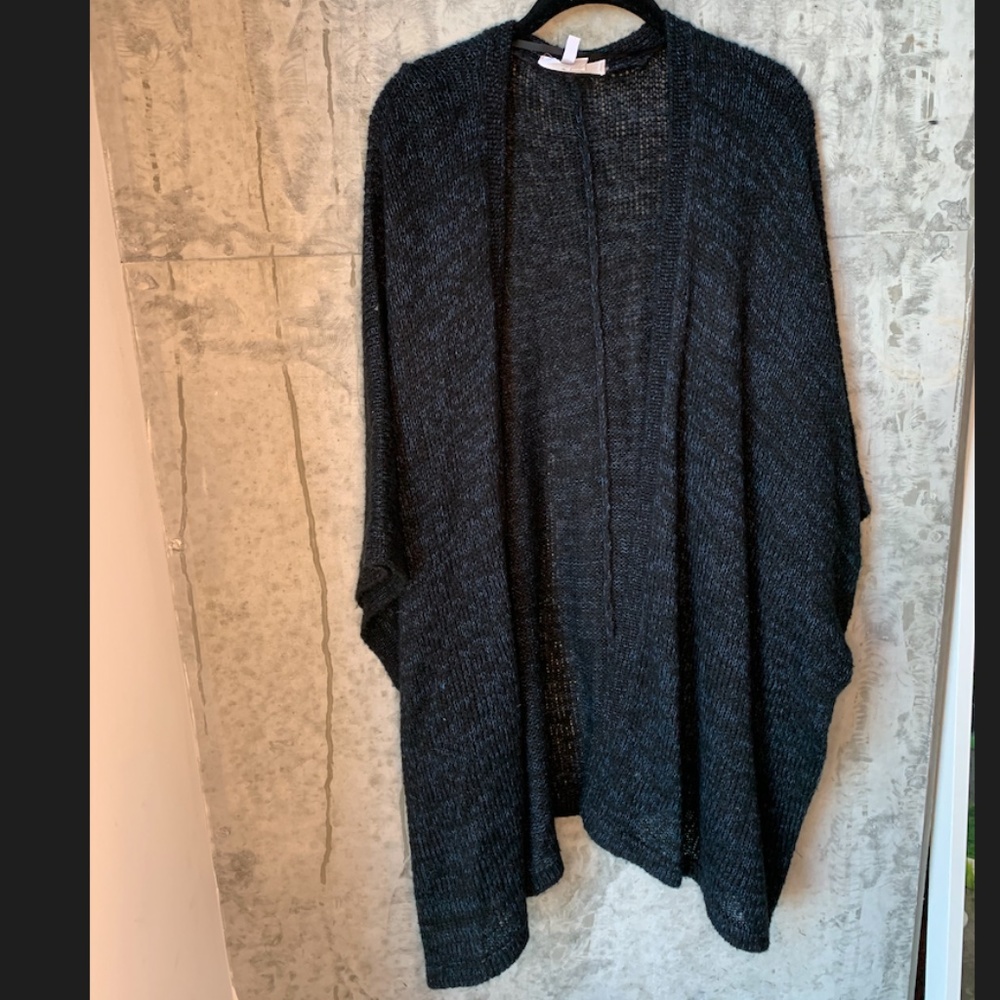 BCBGeneration Short Sleeve Oversize Shrug